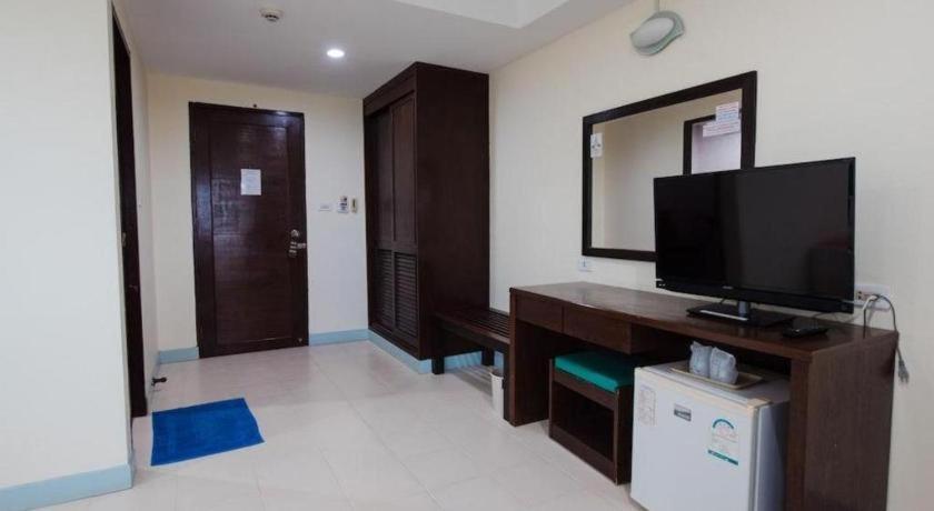 Nice Beach Hotel Rayong Buitenkant foto