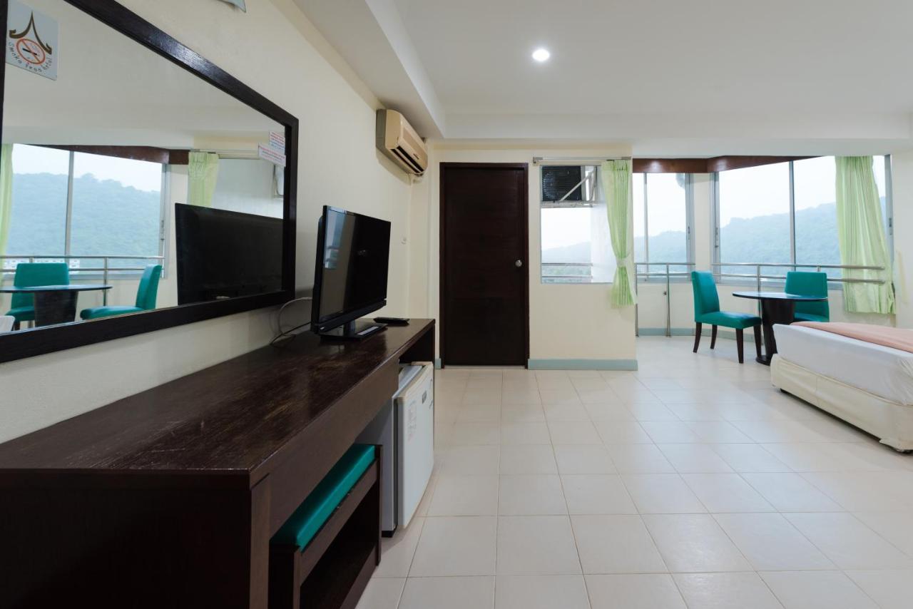 Nice Beach Hotel Rayong Buitenkant foto